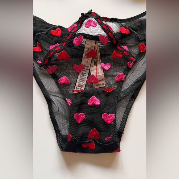 NWT VS bra panty set embroidered hearts valentine 32DD/34C Small - Picture 3 of 5